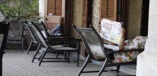 Reading Time, Bombay