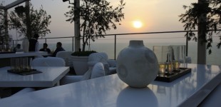 Dome Sunset, Bombay